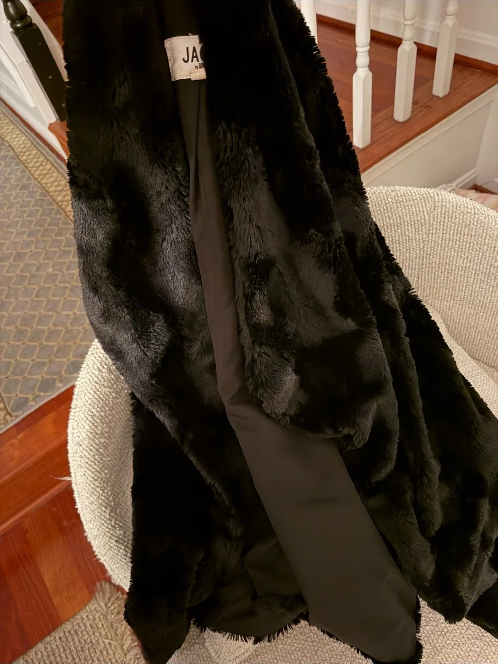 N/A luxurious black